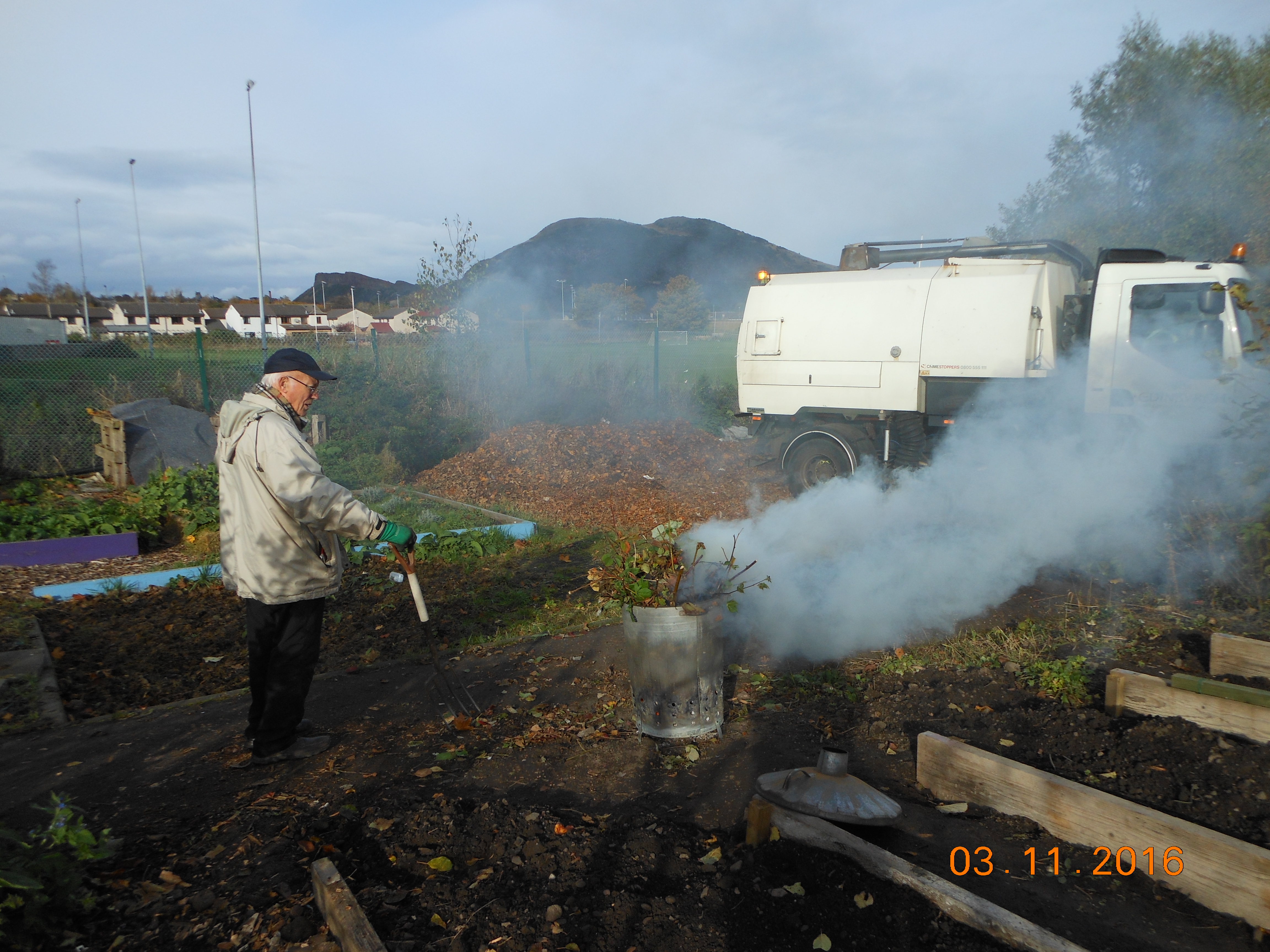 bonfire-on-allotment